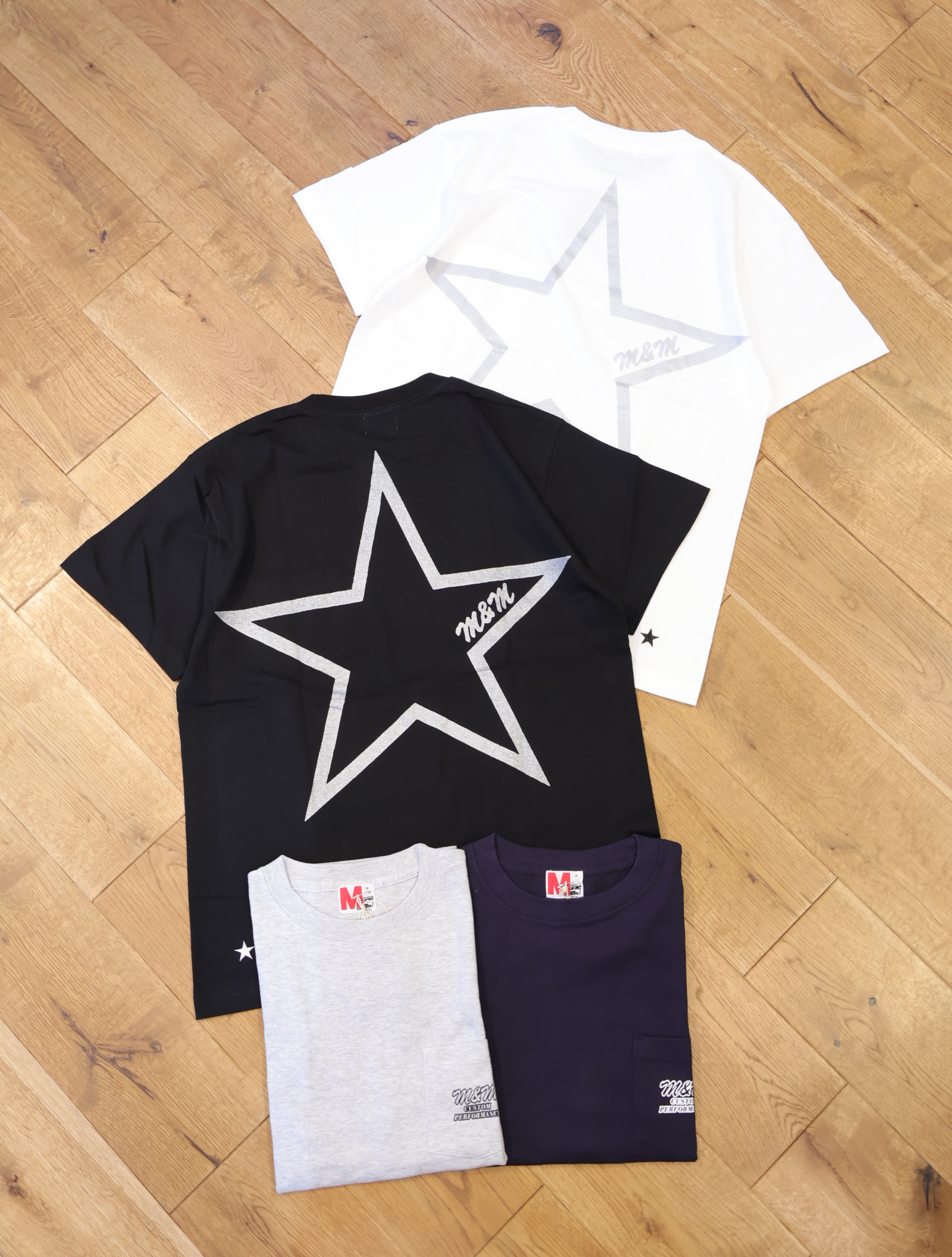 【 7月24日発売！】M&M CUSTOM PERFORMANCE  　「Edge Star Pocket Tee」　プリント ポケットティーシャツ