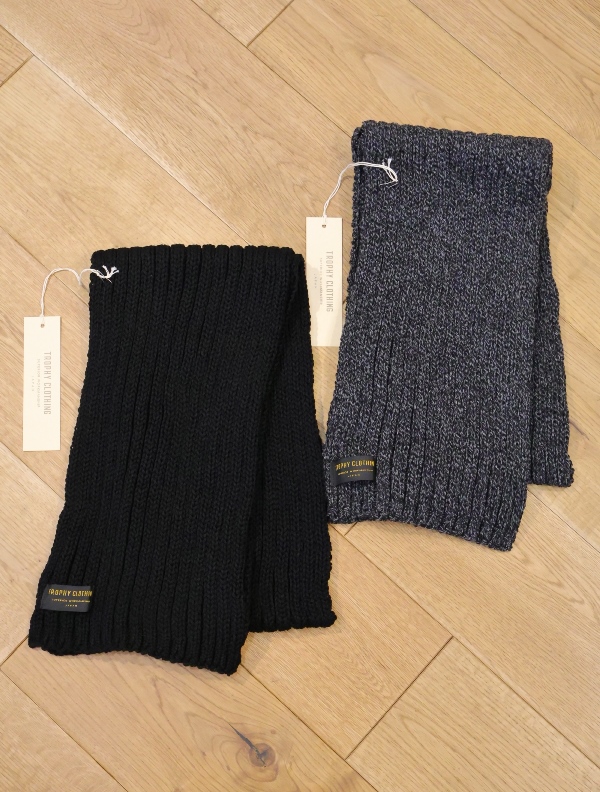 TROPHY CLOTHING　「Low Gauge Knit Muff」　　ニットマフラー