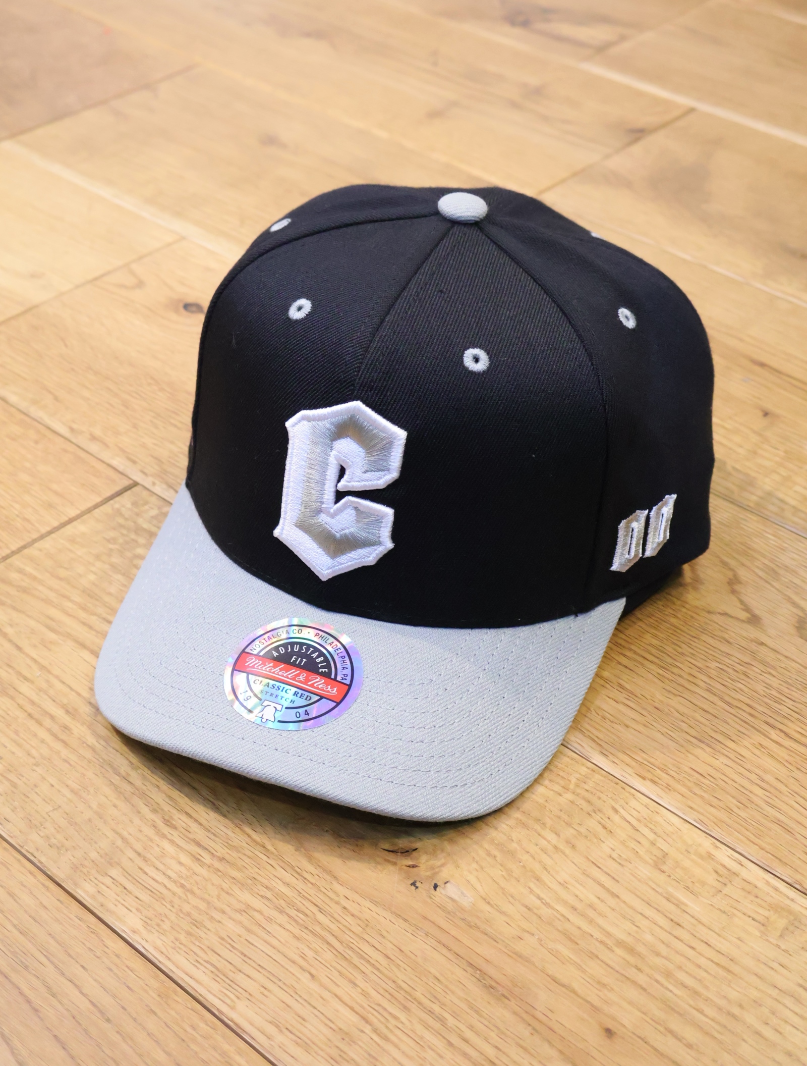【NEW YEAR ITEM !!】COOTIE × Mitchell & Ness　「6 PANEL STRETCH SNAPBACK CAP」　スナップバックキャップ
