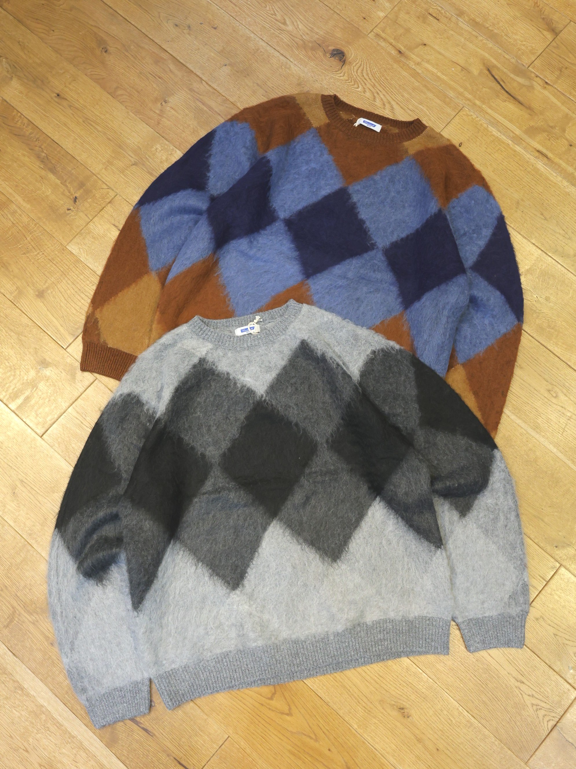 RADIALL　　「AT THE STUDIO - CREW NECK SWEATER L/S」　 アーガイル クルーネックニットセーター