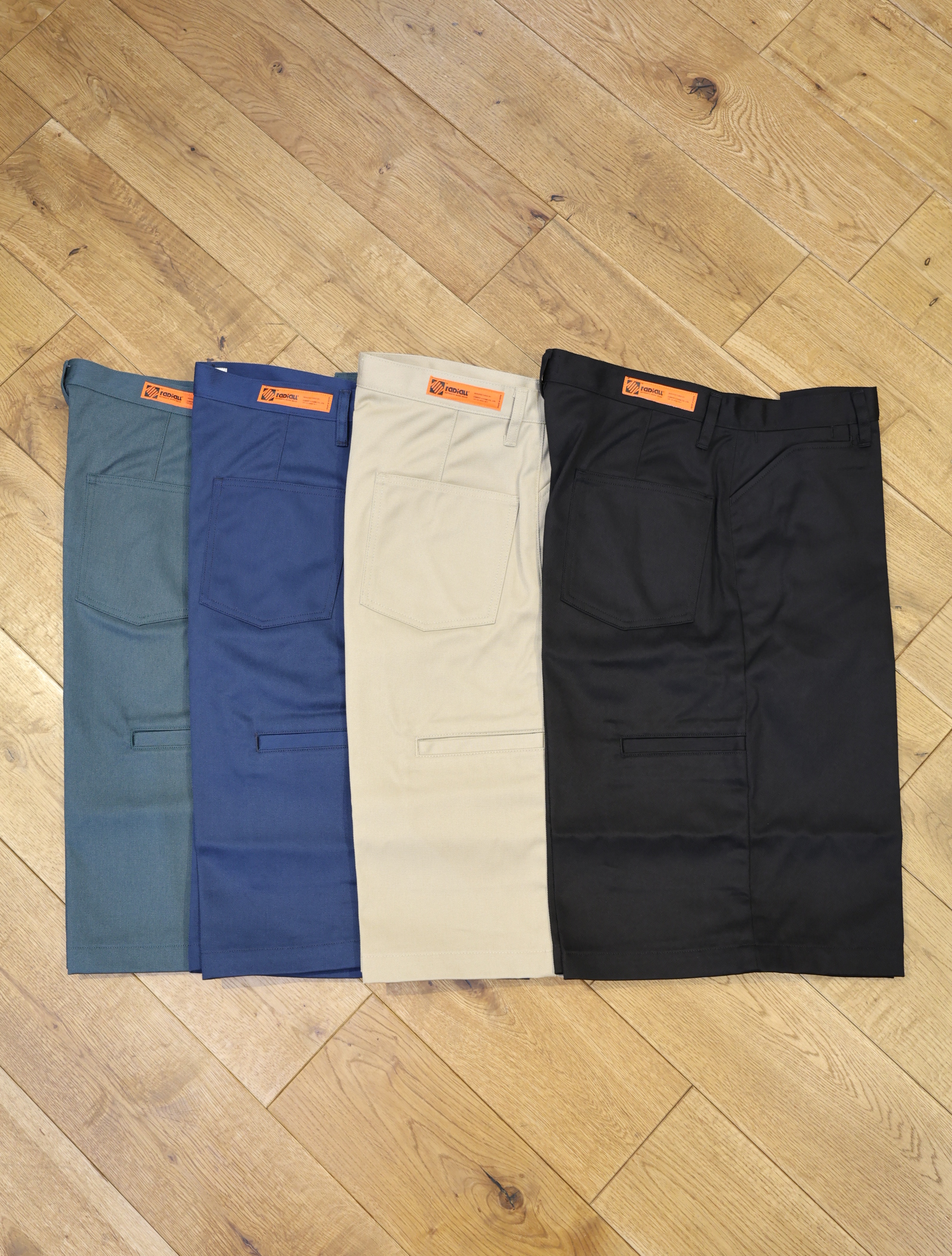 RADIALL　　「CNQ DUMPS - WIDE FIT SHORTS」　T/Cツイル ワイドフィット ワークショーツ