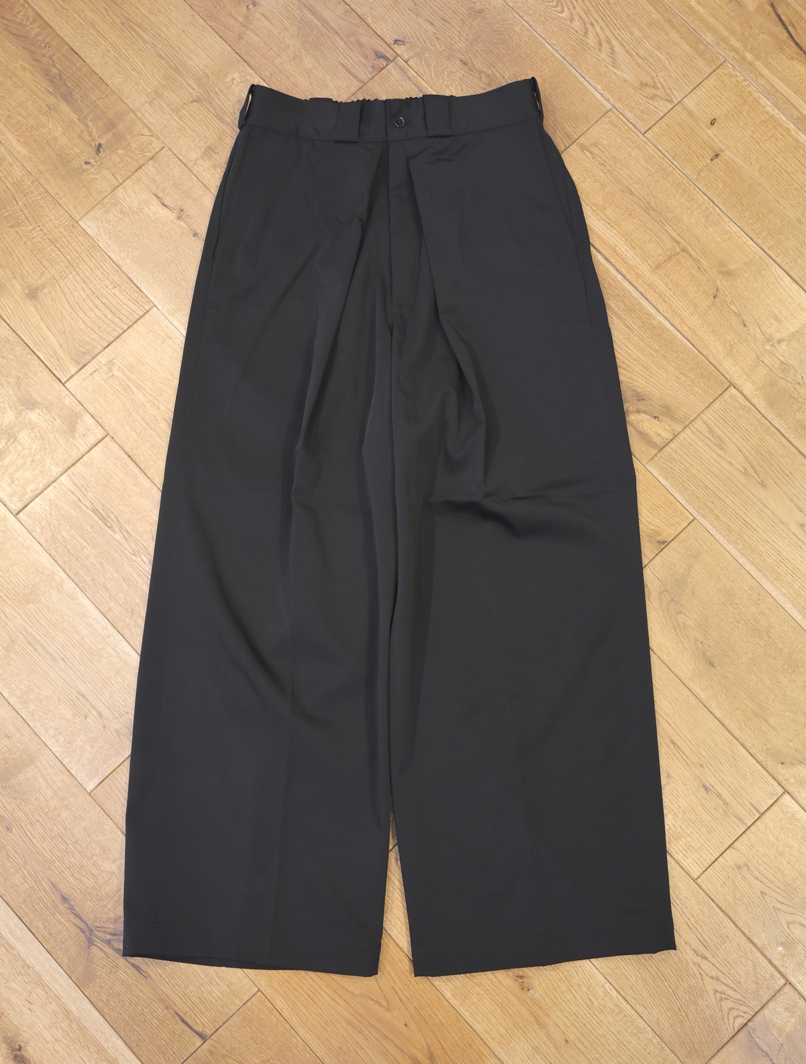 COOTIE　「Ny/Wo Twill Intuck Wide Easy Trousers」　 インタック ワイドイージーパンツ