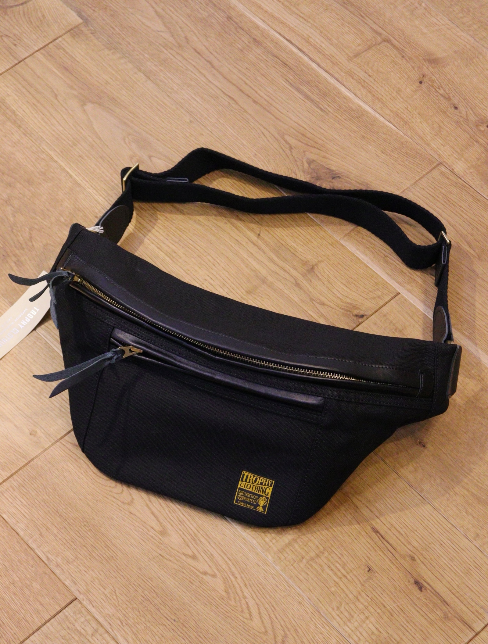 TROPHY CLOTHING 　「Day Trip Bag」 　ショルダーバッグ