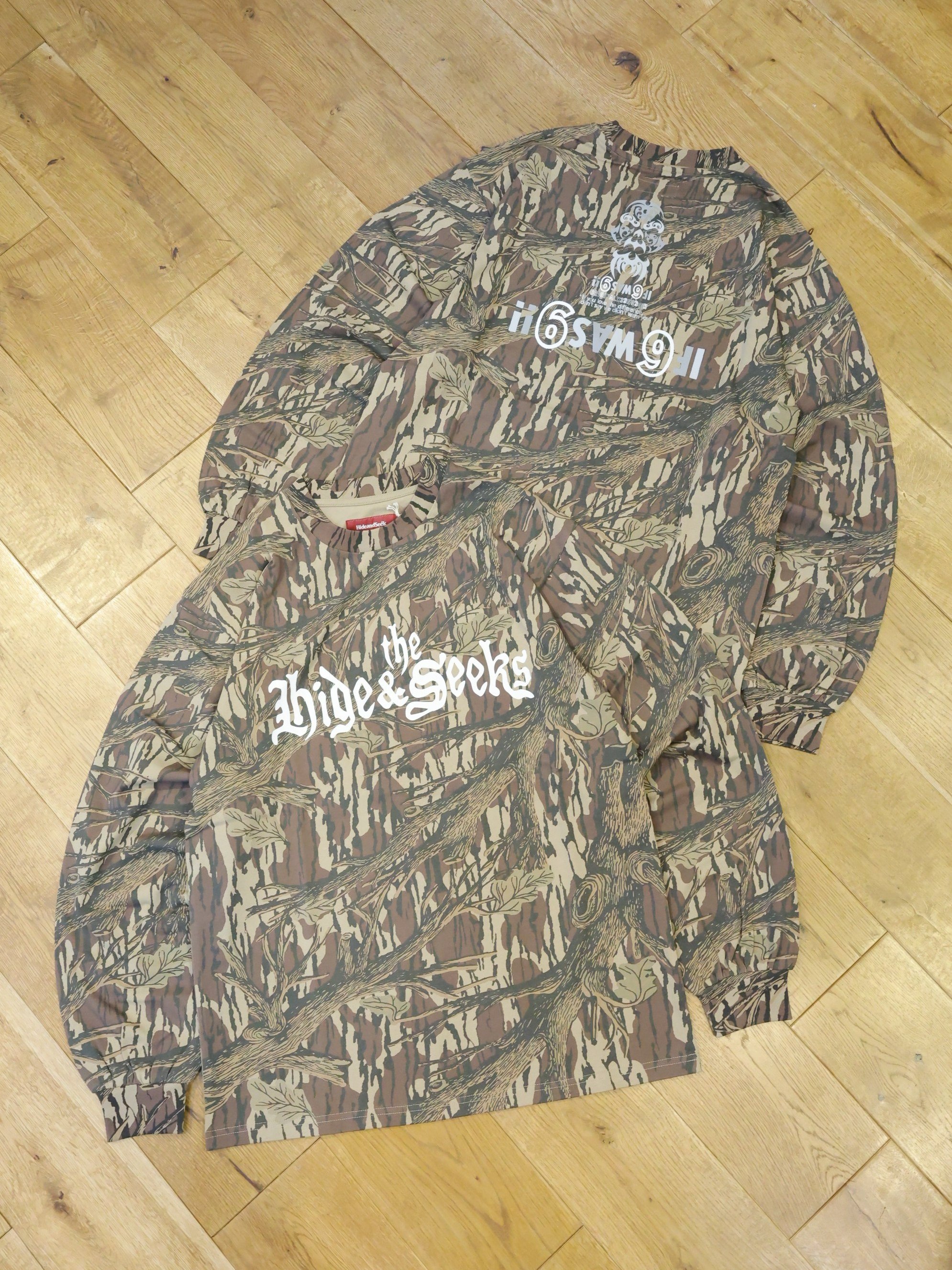 Hide and Seek × Toru Nishiura　「The H&S L/S Tee」　プリントロングスリーブティーシャツ（CAMO）