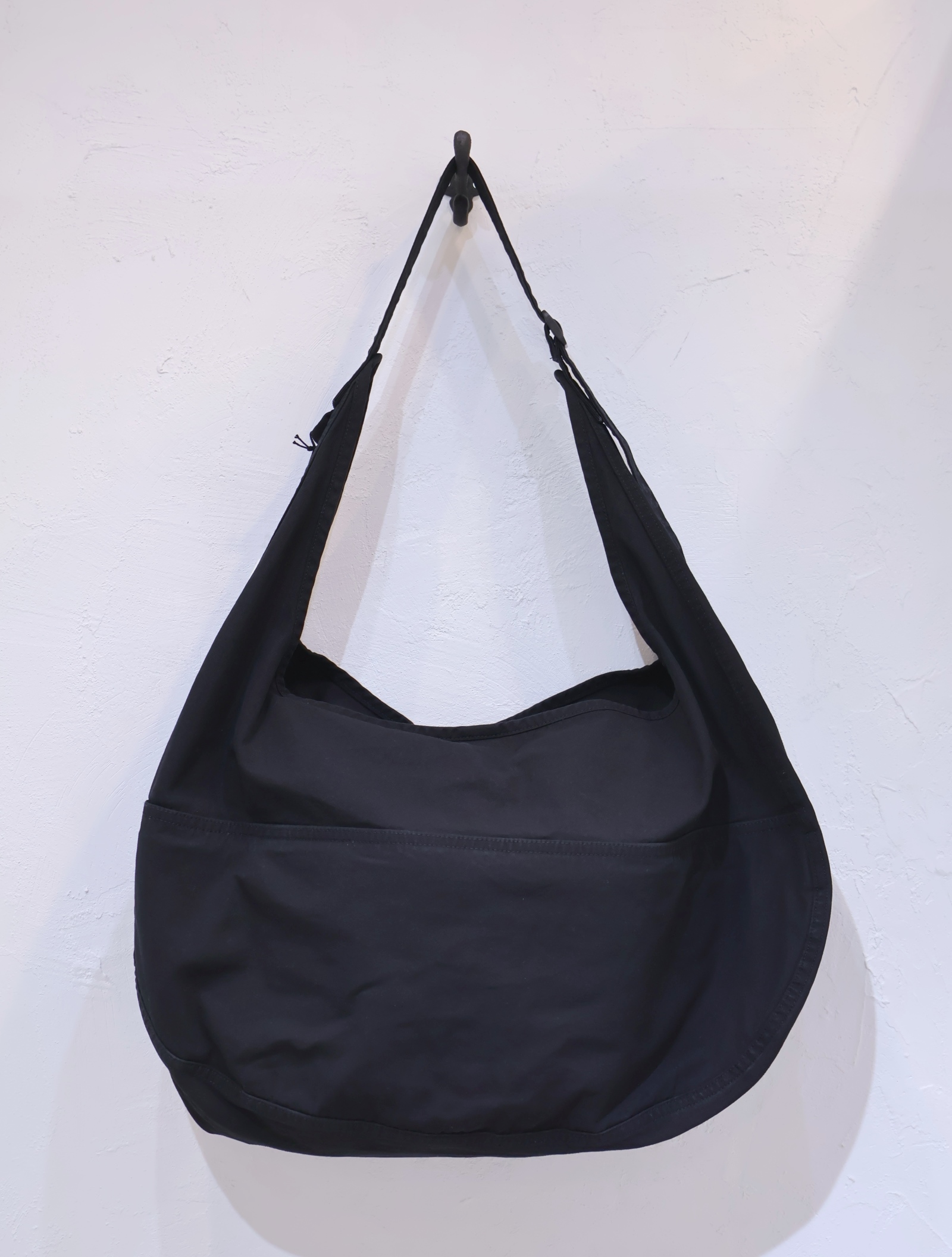 COOTIE　　「Cotton Ox Sling Bag」　　コットンオックス スリングバッグ