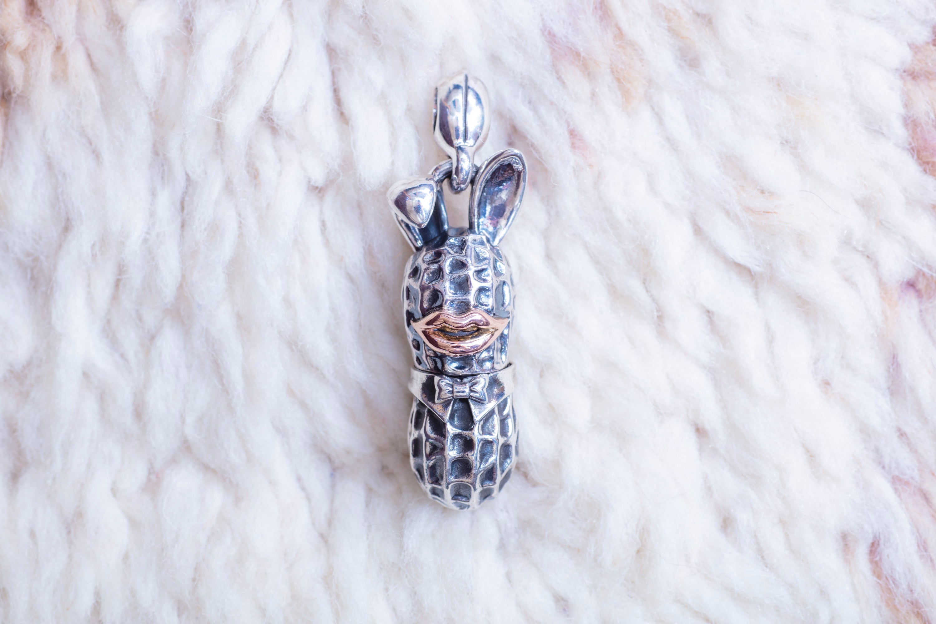 Peanuts&Co　「MEDIUM BUNNY PEANUTS SILVER × K10PG」　SILVER925製 ペンダントトップ