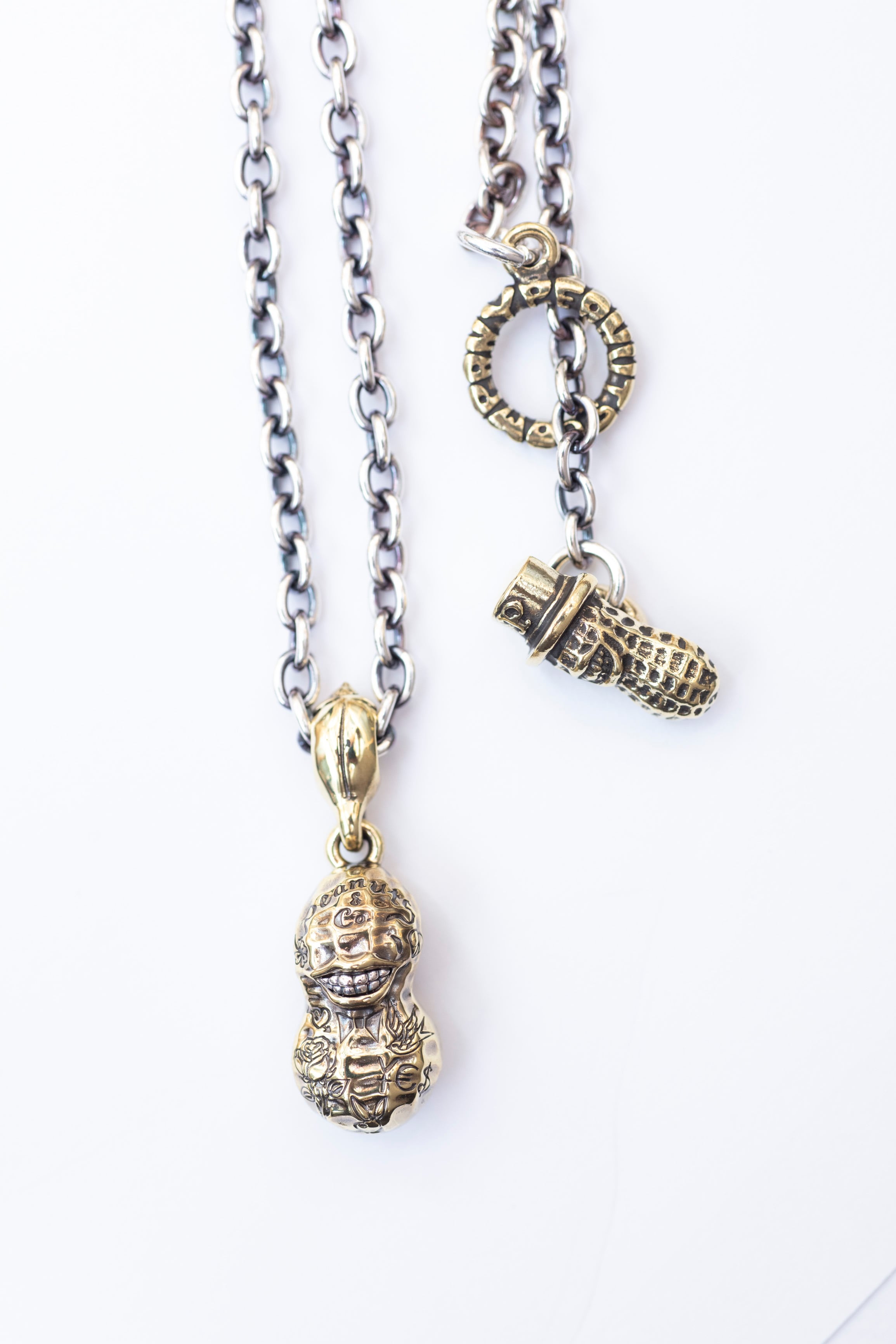 Peanuts&Co　「NORMAL TATTOO PEANUTS S BRASS × SILVER + CHAIN 50cm」　ペンダントトップ&ネックレス