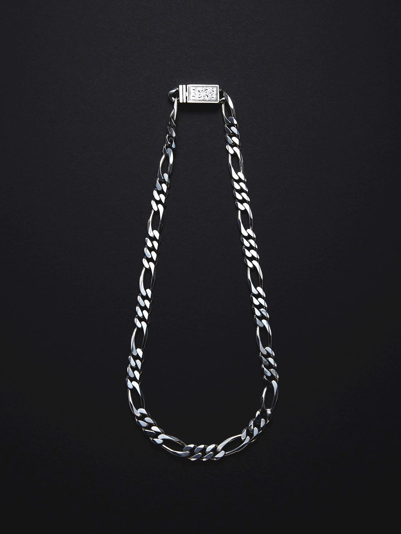 ANTIDOTE BUYERS CLUB　　「Engraved Box Crasp Figaro Chain」　　SILVER950製 ネックレス