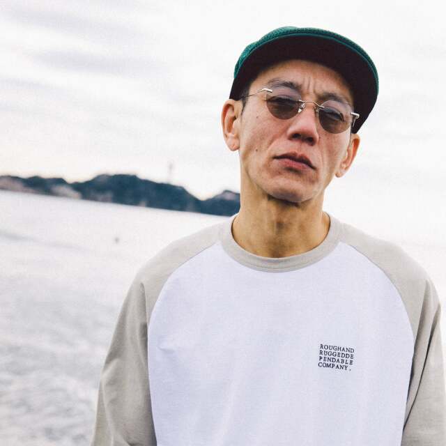 OWN 「#10 SILVER TITANIUM/CLEAR GRAY」 メタルグラッシーズ