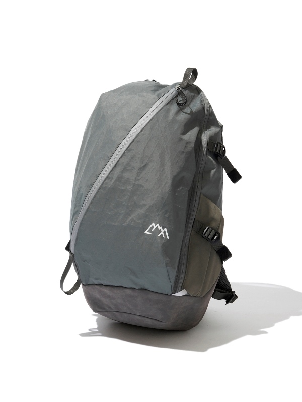 CMF グレー リュック・バックパック CMF Backpackerz 32 X-PAC グレーバックパック32L