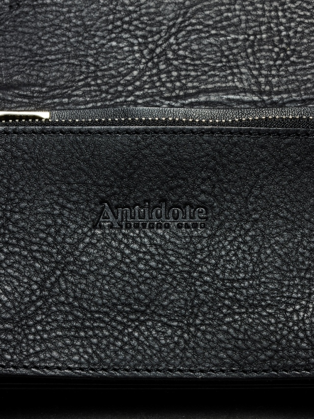 ANTIDOTE BUYERS CLUB 「 Compact Trucker Wallet （Grain