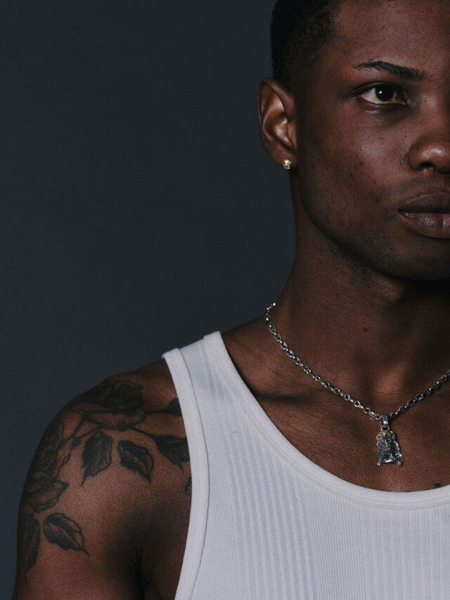 ANTIDOTE BUYERS CLUB 「Engraved Rivet Earring」 K18製 ピアス