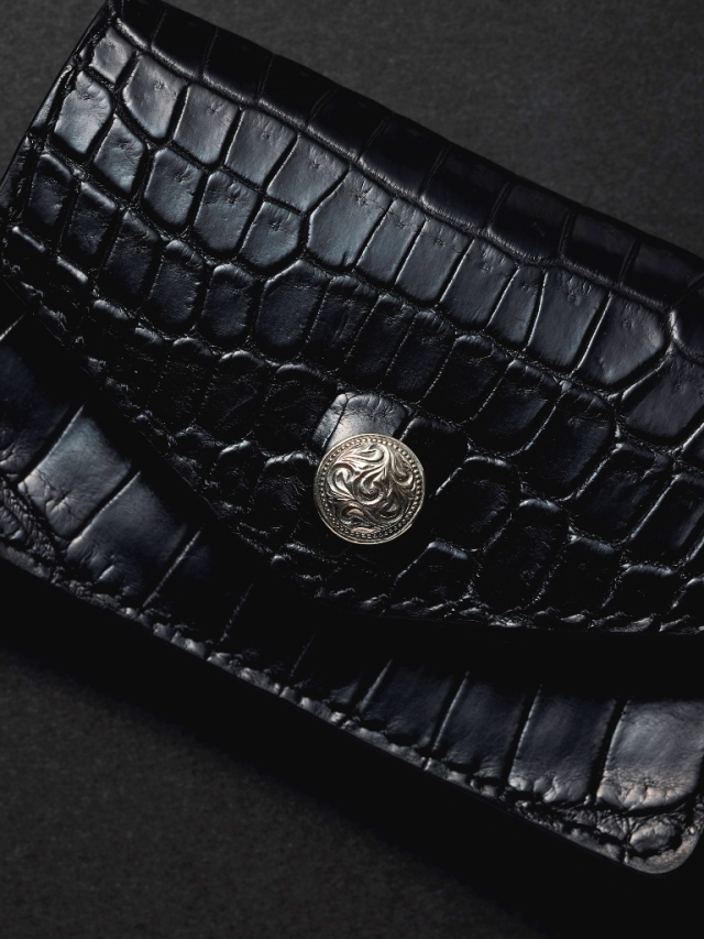 ANTIDOTE BUYERS CLUB 「Compact Trucker Wallet (Crocodile