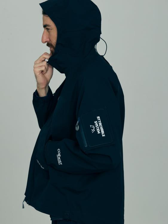 CMF OUTDOOR GARMENT 「LEVEL6 COEXIST」 3レイヤー フーディー