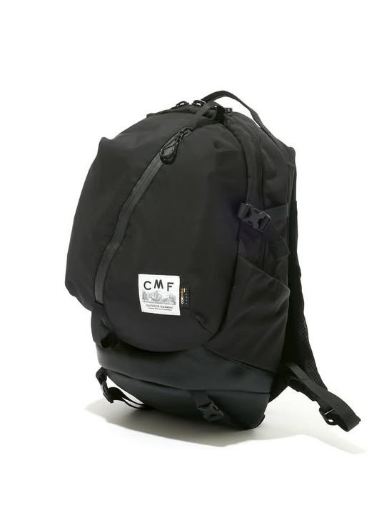 未使用級✨コンフィアウトドアガーメント WEEKENDERZ 20バックパック黒 CMF OUTDOOR GARMENT 「WEEKENDERZ」 バックパック