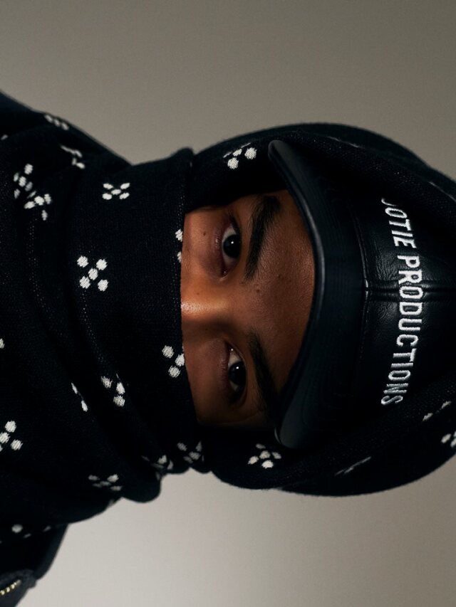 COOTIE 「Jacquard Square Scarf」 ジャガードスカーフ