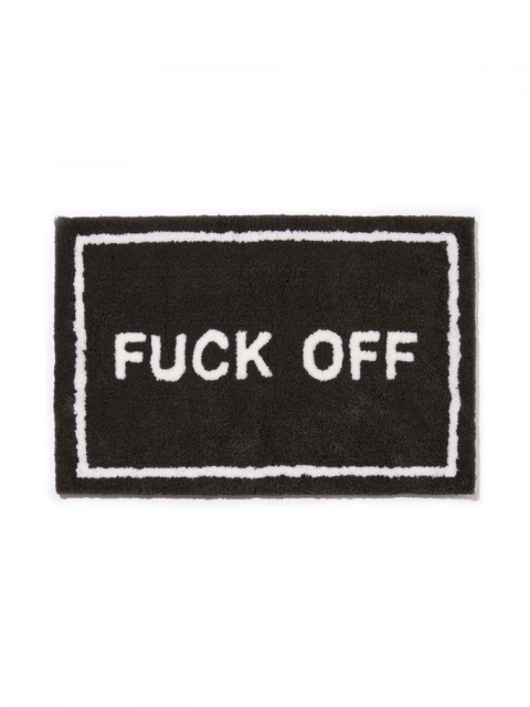 【関税込み】VTMNTS ブラック Fuck Off フーディ VTMNTSのブラック Fuck Off フーディがセール中
