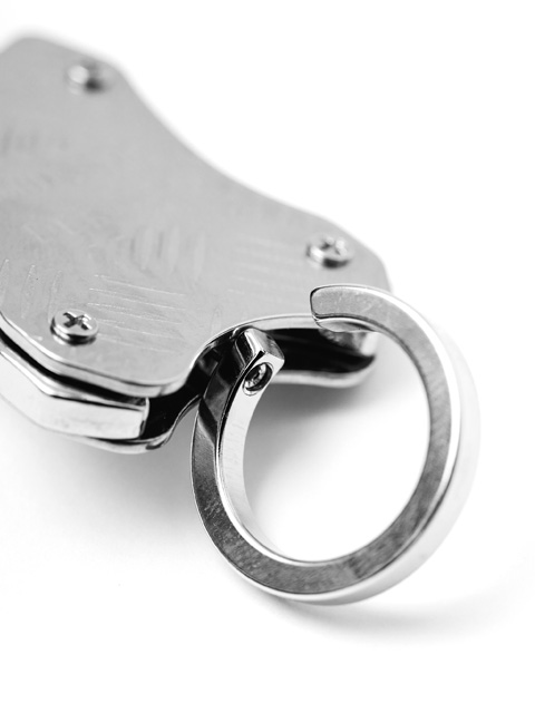 DELUXE x TIGHTBOOTH 「DELUXE x TIGHTBOOTH CHECKER PLATE CARABINER