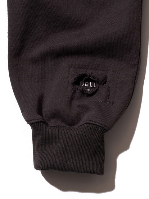 DELUXE 「Sabotage」 ダメージ加工 クルーネックスウェット