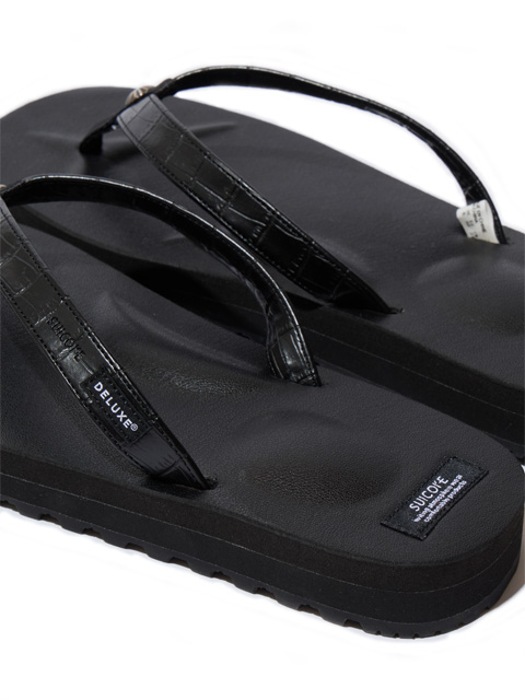 DELUXE x SUICOKE 「DELUXE x SUICOKE TONO」 サンダル DELUXE x SUICOKE 「DELUXE x SUICOKE TONO」 サンダル