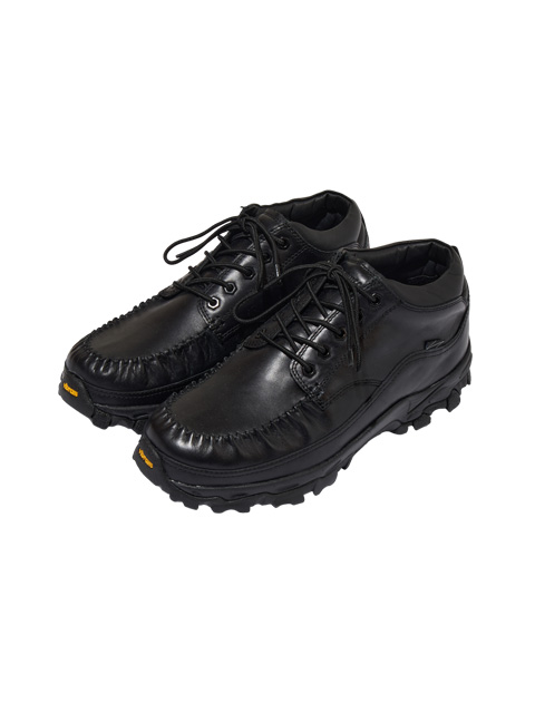 DELUXE x SUICOKE 「DELUXE x suicoke STRIKE」 レザースニーカー