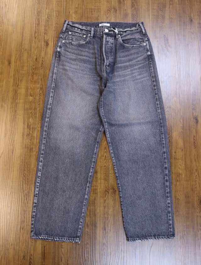 NEEDBY × CAPTAINS HELM　　「#HELM WASH RELAX DENIM PANTS」  　ウォッシュ加工 ワイドテーパードデニムパンツ