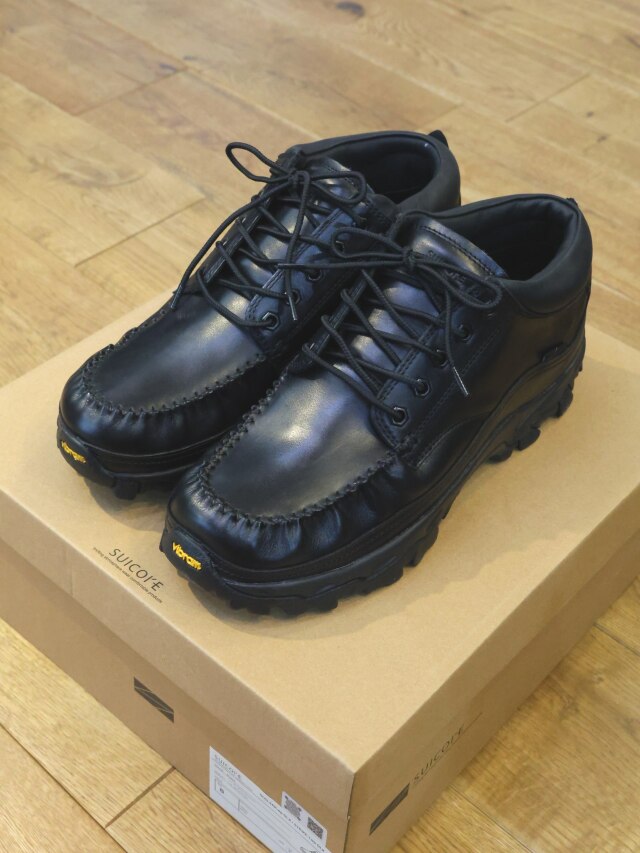 DELUXE x SUICOKE 　「DELUXE x suicoke STRIKE」　レザースニーカー