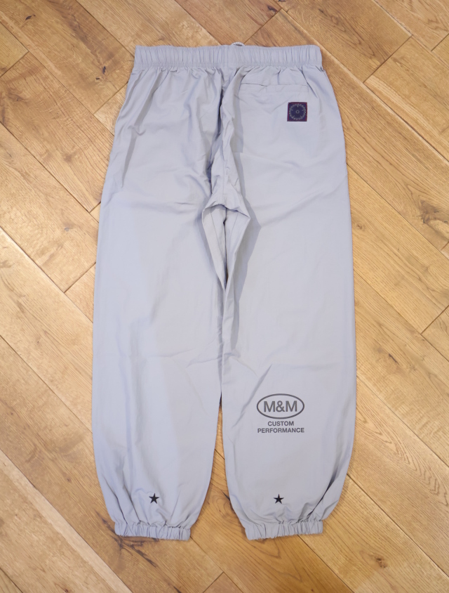 パンツ M&M custom performance TRACK PANTS fit=scale-down,w=1200