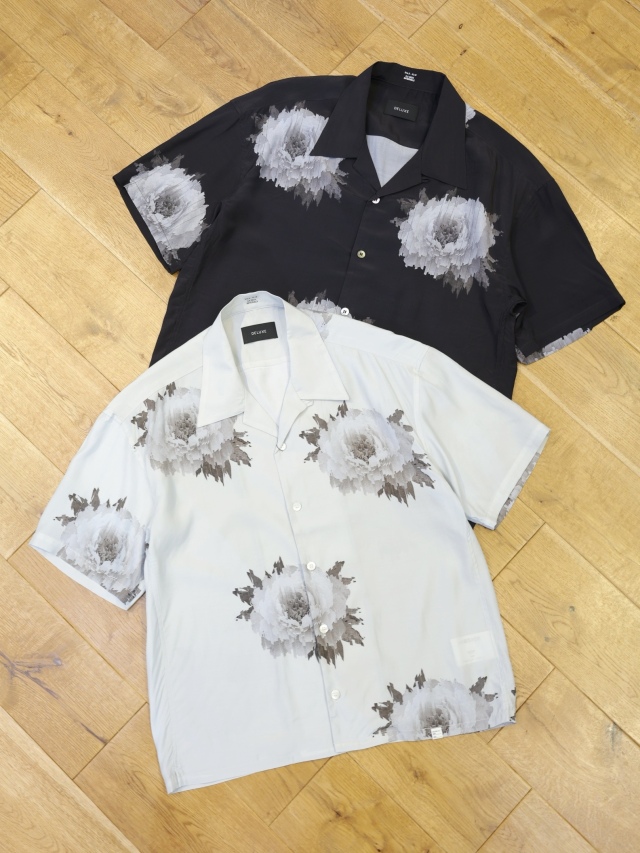 DELUXE x Kosuke Kawamura 　 「DELUXE x Kosuke Kawamura Flower shirts」　レーヨン オープンカラーシャツ