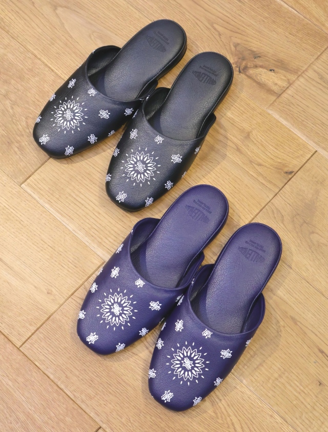 CHALLENGER 　「BANDANA SLIPPERS」　スリッパ
