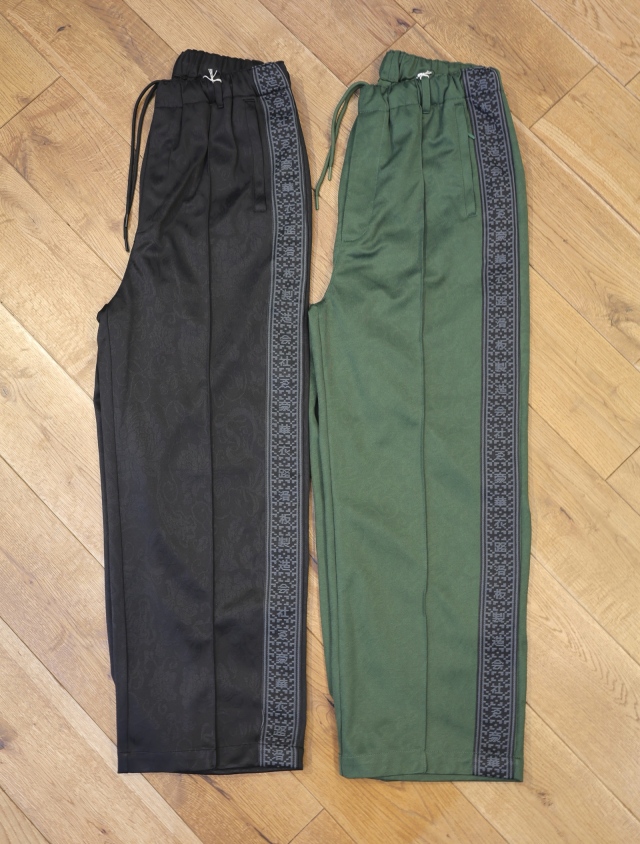 DELUXE x Evisen 　 「DELUXE x Evisen Botanic Tracksuit Pants」　ピンタック トラックパンツ