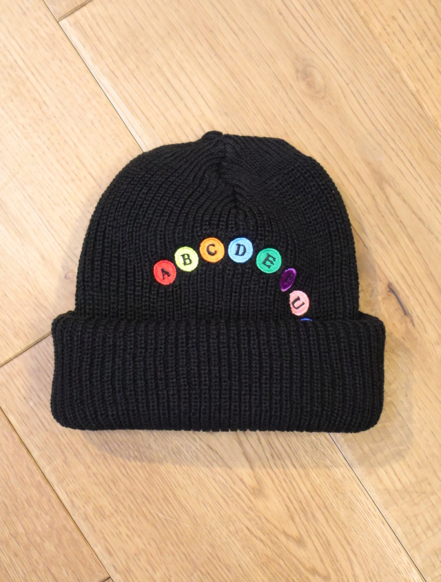 HELLA GREEN 　「ABC beanie」　ニットキャップ