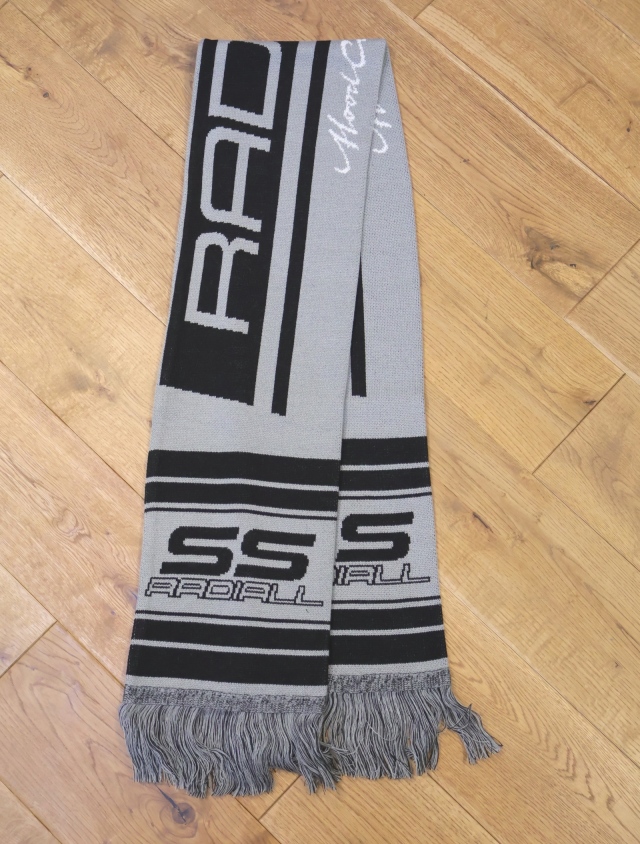 RADIALL  　　「COUPE - MUFFLER」　　スポーツマフラー