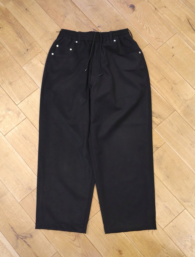 BOTTOMS (ボトムス)