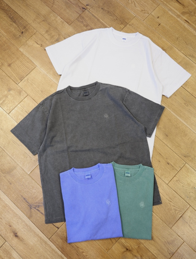RADIALL 　「RHODES - CREW NECK T-SHIRT S/S」　ピグメントダイ クルーネックティーシャツ
