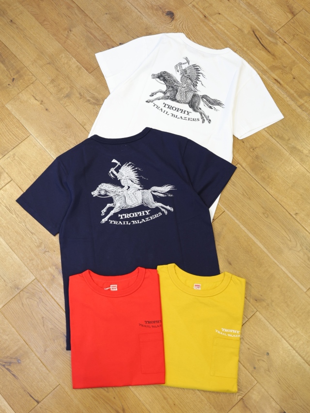 TROPHY CLOTHING　「Trail Blazers Open End S/S Tee」　プリントティーシャツ