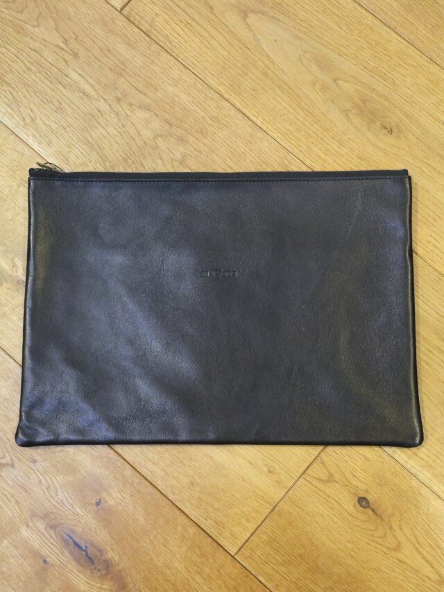 MASSES　「LEATHER PORCH XL」　　レザーポーチ〈EXTRA LARGE〉