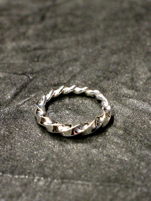 RADIALL 「TWIST - PINKY RING (SILVER) 」 ツイストリング
