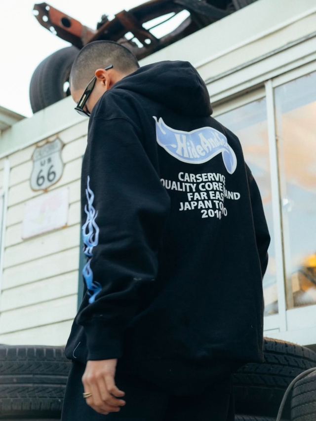 NEW YEAR ITEM!!】Hide and Seek × CarService 「Hooded Sweat Shirt 