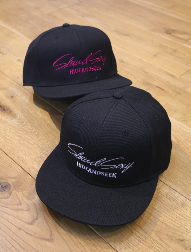 Hide and Seek × ASIAN STAR　「SLOW&SEXY Baseball CAP」　６パネル ベースボールキャップ