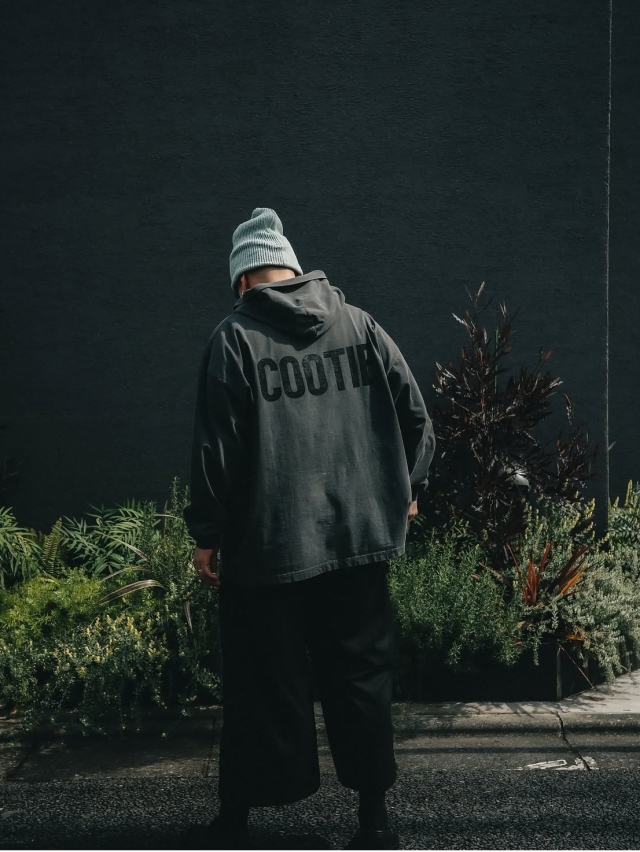 COOTIE 「Pigment Dyed L/S Hooded Tee」 ピグメントダイ
