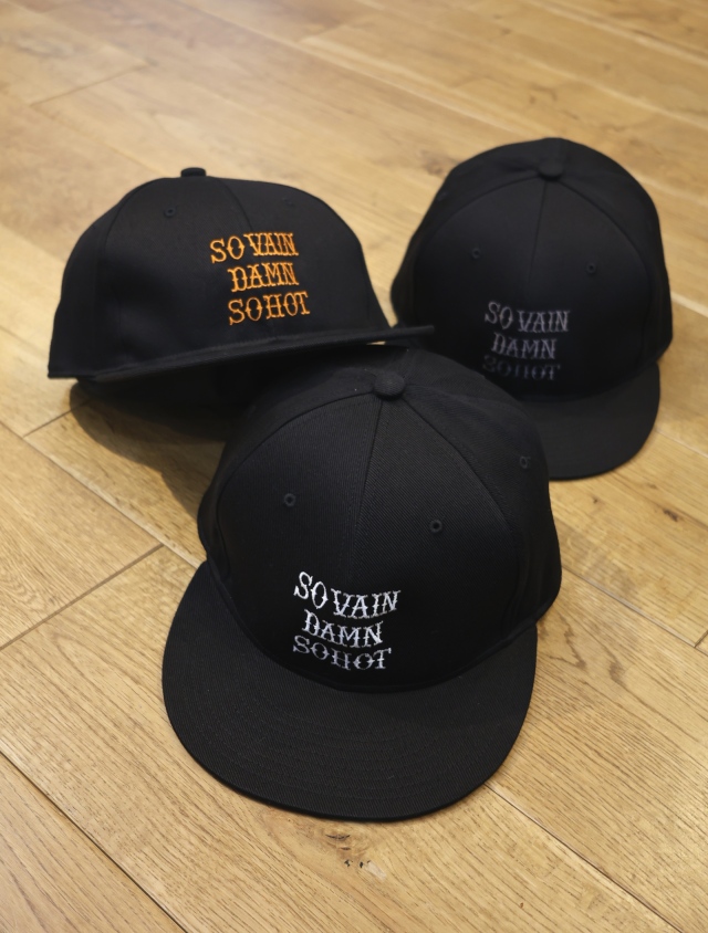 CALEE 　　「S.V.D.S.H EMBROIDERY CAP」　　スナップバックキャップ