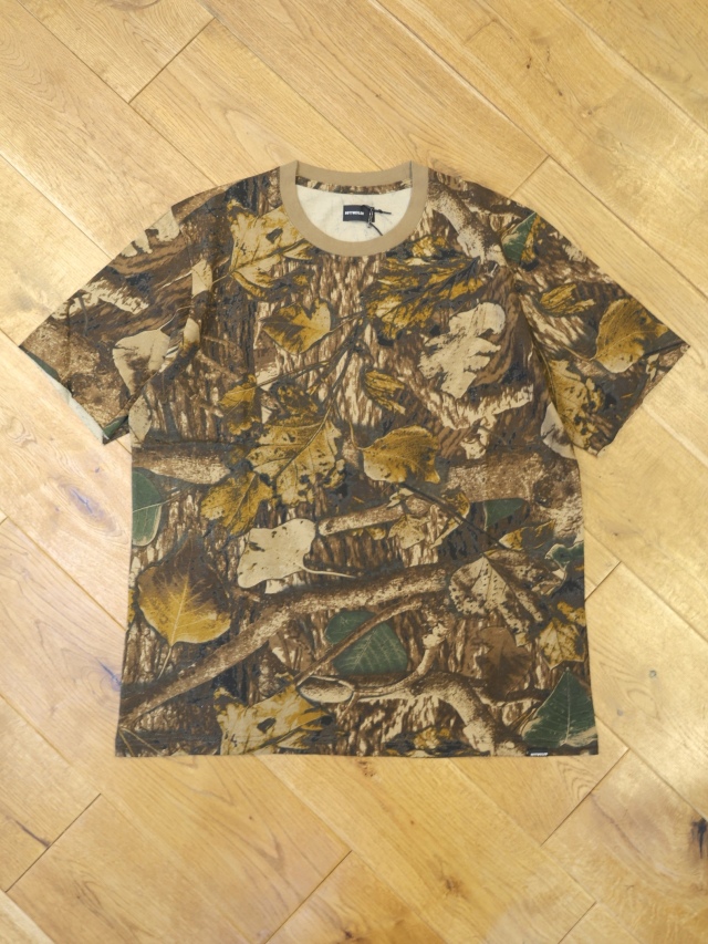 ROTTWEILER 　　「R9 CAMO TEE」 　カモプリント ティーシャツ