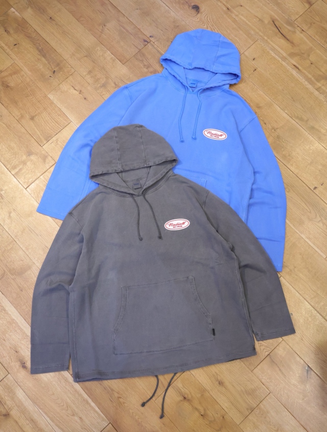 RADIALL 　　「LAID BACK - HOODIE SWEATSHIRT L/S」　 ピグメントダイ プルオーバーパーカー