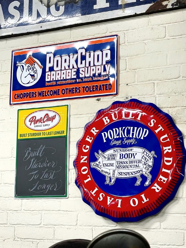 PORKCHOP GARAGE SUPPLY 「 METAL SIGN 」 サインボード