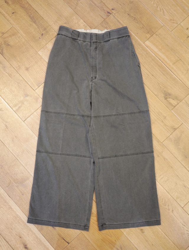 COOTIE　「Pigment Coating T/R Twill Double Knee Work Trousers」　ダブルニー ワークパンツ
