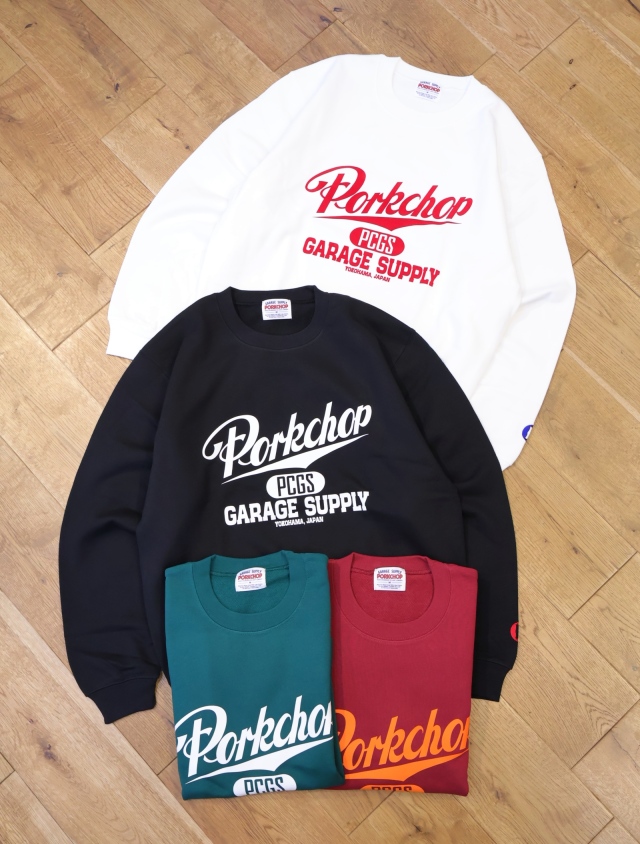 【9月21日 発売！】PORKCHOP GARAGE SUPPLY　「SCRIPT COLLEGE SWEAT」  クルーネックスウェット