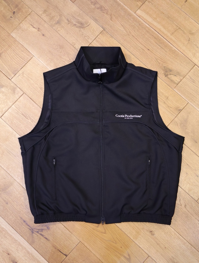 COOTIE　　「Polyester Twill Training Vest」　ポリエステルツイル ジップベスト