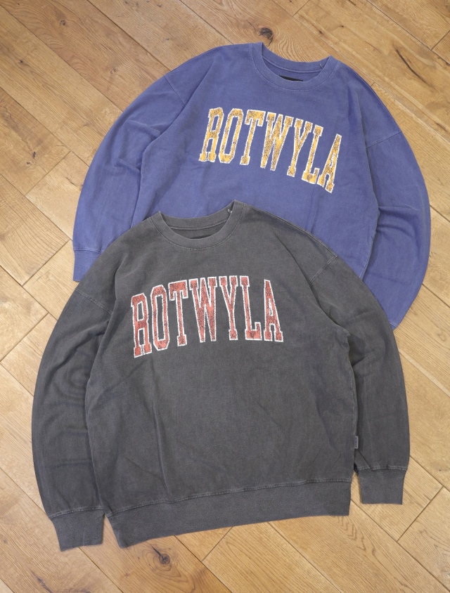 ROTTWEILER 　「R9 ROT TRAINER」 　ピグメントダイ クルーネック