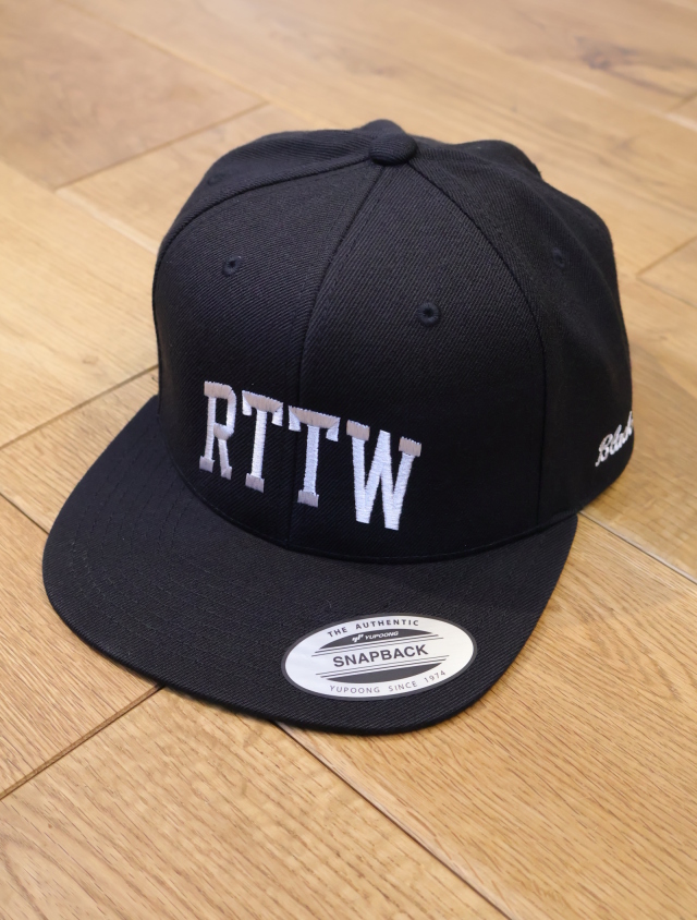 ROTTWEILER　　　「RTTW CAP」 　スナップバックキャップ